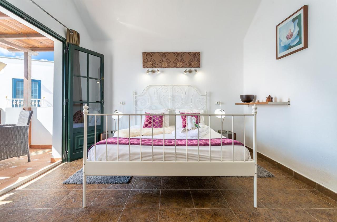 Casa Lili - Shared Pool - Close To Seafront Promenade - Sea Views From Upper Terrace Punta Mujeres Bagian luar foto